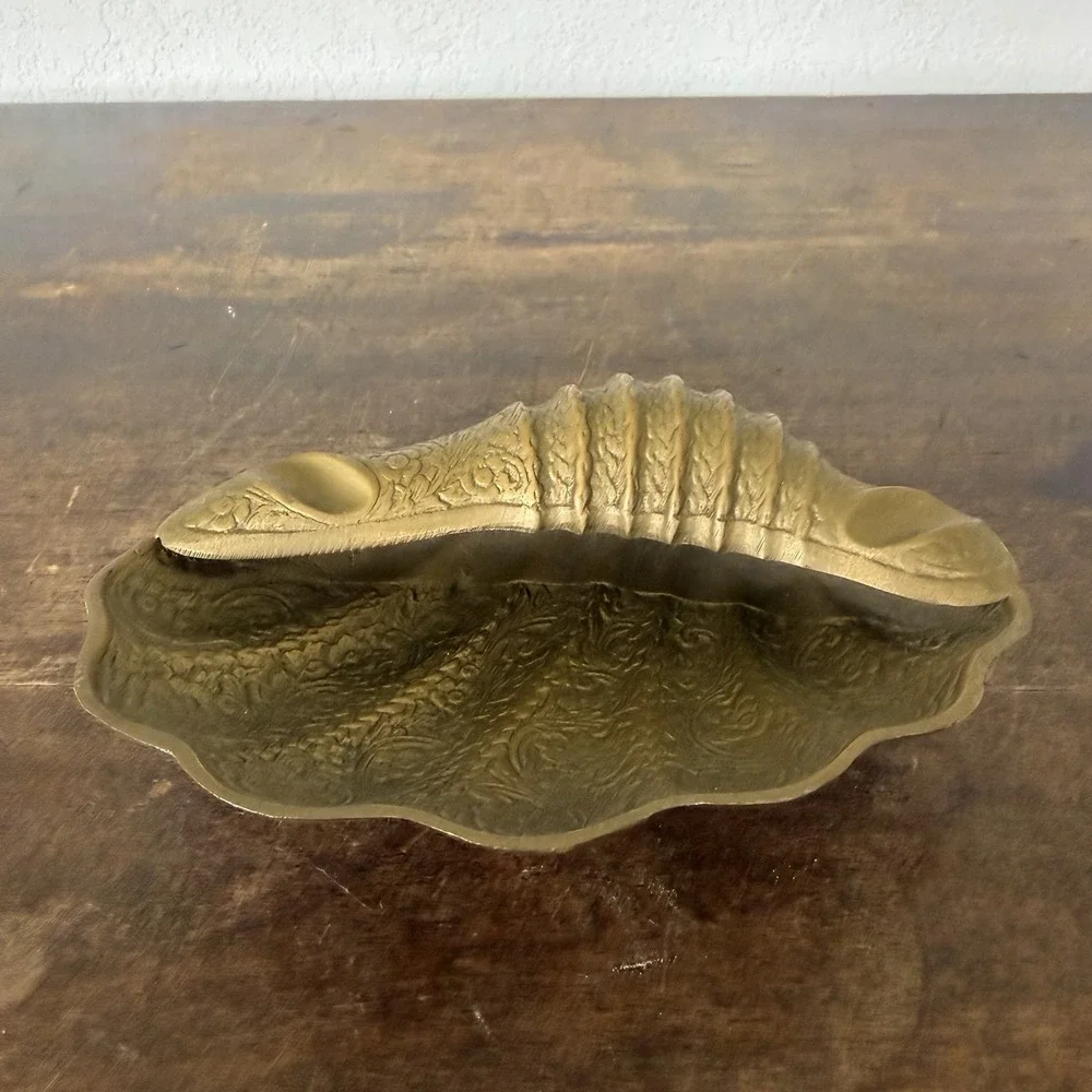 Vintage Brass Sea Shell Footed Tray Ashtray Jewelry Trinket Dish Made Pakistan